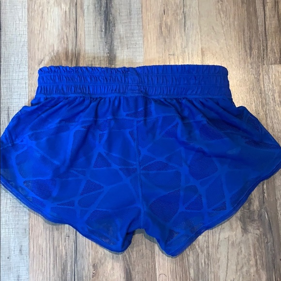 Lululemon Shorts - Picture 3 of 6